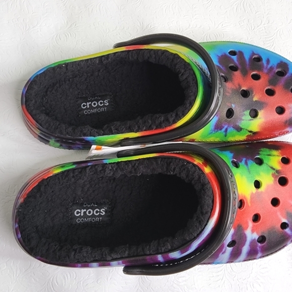 Crocs Classic Faux Fur Lined Multicolor Tie Dye Mens Size 10 Womens Size 12 NWT - Picture 6 of 10